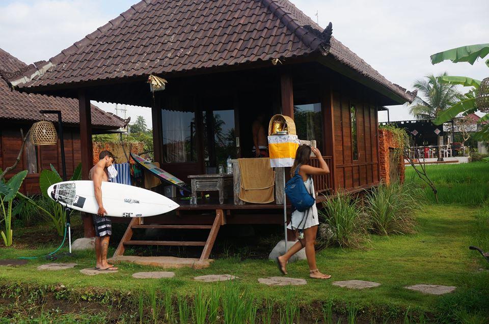 Keramas Surf Camp Hotel Exterior foto