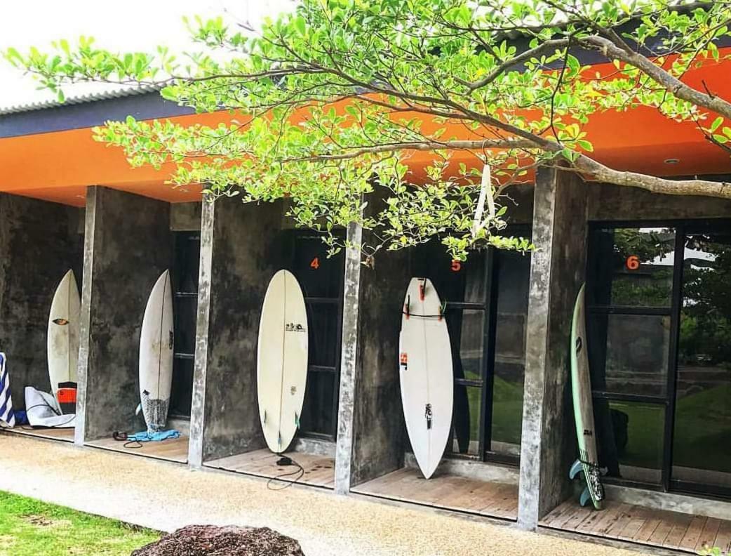 Keramas Surf Camp Hotel Exterior foto